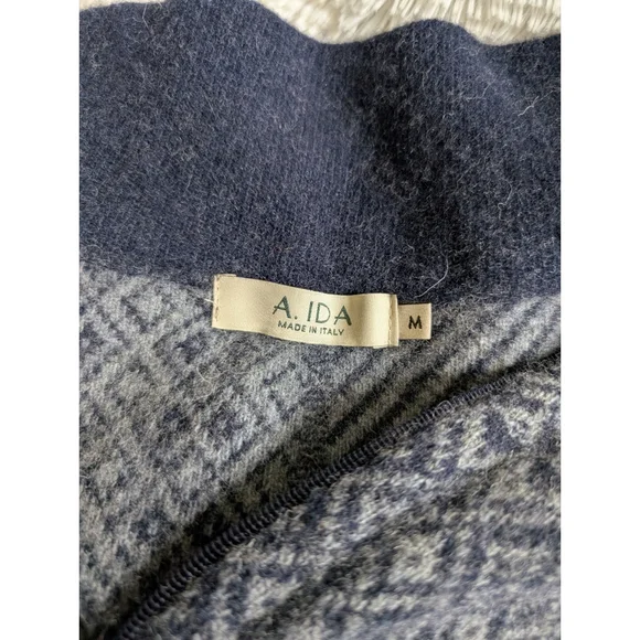 A. Ida Made In Italy Wool Blend Navy and Gray Patterned Zip-Up Cardigan Sweater